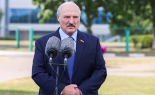 Le président biélorusse réélu Alexandre Lukachenko, le 9 août 2020 à Minsk.