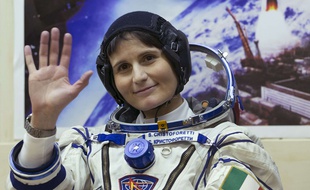 Samantha Cristoforetti, la première femme italienne à aller dans l'espace, avant le lancement de la fusée Soyouz le 23 novembre 2014.