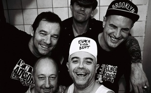 Le groupe Elmer Food Beat avec Vincent Lemoine alias «Twistos» (à droite.