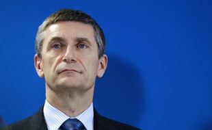 Le directeur général de la police nationale (DGPN) Frédéric Péchenard a assuré mercredi que les étrangers étaient impliqués "pour 20% dans la délinquance totale en France", alors qu'une étude sur le sujet a été commandée par le ministre de l'Intérieur.