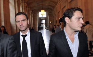 Le parquet de Paris a classé sans suite vendredi les deux plaintes de l'ex-trader Jerôme Kerviel contre la Société Générale, l'une pour "faux et usage de faux", l'autre pour "escroquerie au jugement", a-t-on appris de source judiciaire.