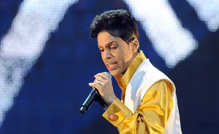 Prince en concert au Stade de France à Paris le 30 juin 2011.