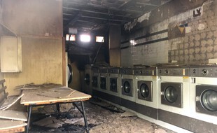L'intérieur de la laverie Lavomatique de la place de Bretagne, à Rennes, a été ravagé par un incendie le vendredi 18 septembre 2020.