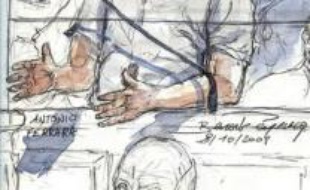 Le braqueur Antonio Ferrara, 35 ans, a été condamné à 17 ans de réclusion criminelle dans la nuit de dimanche à lundi par la cour d'assises de Paris pour sa spectaculaire évasion de la prison de Fresnes (Val-de-Marne), le 12 mars 2003.