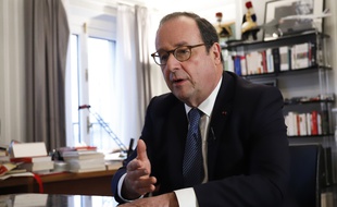 Le 13 février 2020, à Paris, l'ancien président de la République, François Hollande, répond aux questions des journalistes de 20 Minutes dans son bureau rue de Rivoli.