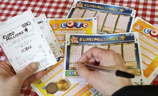 Chaque année, environ 2 % des gagnants ne se font pas connaître