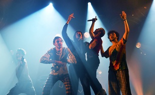 Le groupe rennais Columbine a enflammé le Parc Expo jeudi soir à Rennes.