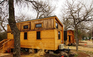 Une tiny house, ou micro-maison.