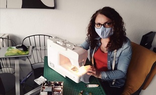 Cécile Carciani est l'autre cofondatrice du groupe Facebook