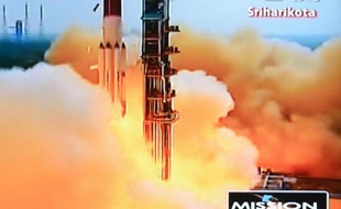L'Inde a envoyé mardi dans l'espace une fusée avec à son bord une sonde destinée à voyager vers la planète Mars, ce pays espérant ainsi devenir la première nation asiatique à approcher la planète rouge, avec une technologie à bas coûts.