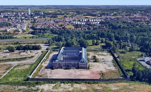 L'aile de l'ancienne prison de Loos où pourront s'entraîner les pompiers.