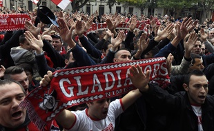 Illustration de supporters du Nîmes Olympique.