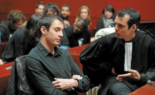 Pierre, qui avait 17 ans en 2007, va poursuivre la police devant le tribunal administratif.