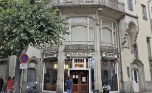 Le Palais des fêtes, rue Sellénick.