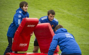 Camille Lopez et Maxime Médard, ici à Marcoussis en novembre 2013, font partie des grands absents de la liste de Saint-André pour la coupe du monde 2015.