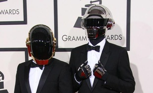Les Daft Punk, aux Grammy Awards, à Los Angeles, le 26 janvier 2014.