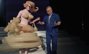 Loïc Prigent a filmé le tout dernier défilé de Jean-Paul Gaultier.