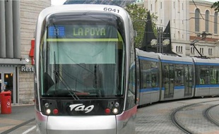 Le prolongement de la Ligne A vise à relier son terminus sud actuel, Échirolles Denis Papin, à la commune de Pont-de-Claix.
