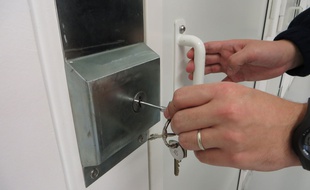 Beauvais (Oise), le 11 janvier 2016. Les détenus du module «Respect» ont la clé de leurs cellules.
