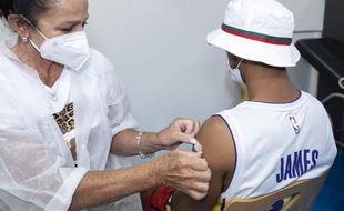Vaccination à Cannes en août 2021 (illustration)