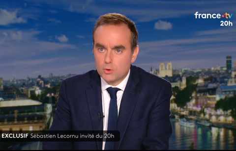 « Ce soir, ma mission est terminée », dit Sébastien Lecornu en attendant son successeur