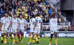 Clermont a débuté sa campagne de Coupe d'Europe par une facile victoire bonifiée (49-16) samedi face aux Gallois des Llanelli Scarlets, qui lui offre le plein de points et de confiance mais sans grand enseignement dans le jeu après une mi-temps passée en supériorité numérique.