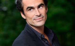 Raphael Enthoven, philosophe et animateur de télévision et de radio francais, photographié le 25 août 2017 à Chanceaux-près-Loches.