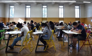 A l'approche du baccalauréat, les lycéens doivent remplir leurs choix d'orientation sur Parcoursup (image d'illustration).