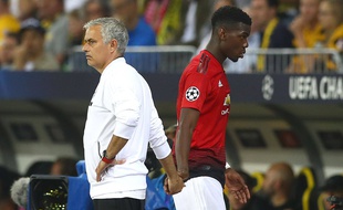 José Mourinho et Paul Pogba le 19 septembre 2018 en Ligue des champions.