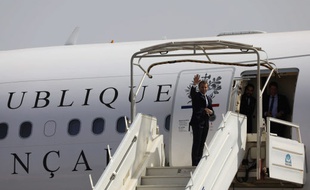 Emmanuel Macron et l'avion présidentiel