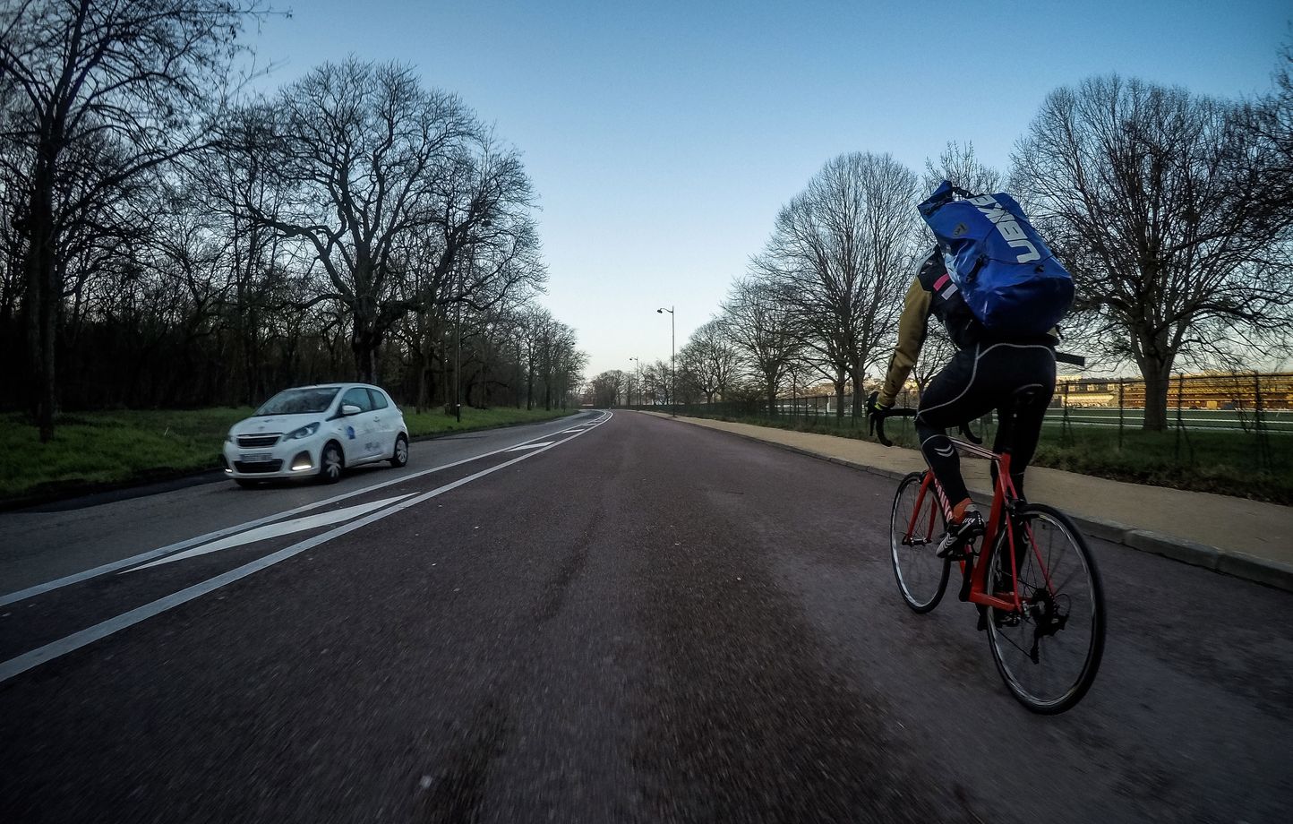 A Rennes, le congrès de la Fédération des usagers de la bicyclette tentera de montrer que la pratique du vélotaf en milieu rural est possible. A condition d'investir dans des aménagements sécurisants. 