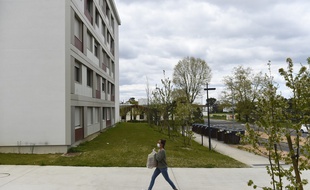 Selon le Crous, près de 2.000 étudiants sont confinés dans leur logement U sur le plus gros campus de Bordeaux.