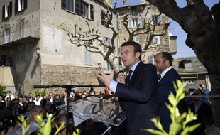 Le candidat à la présidentielle Emmanuel Macron, le 7 avril 2017 à Vescovato en Corse.