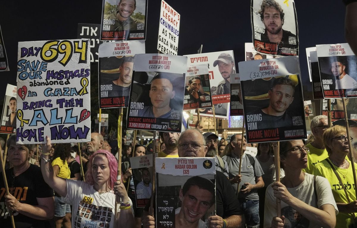 En images : Qui sont les 20 otages israéliens présumés vivants qui doivent être libérés de Gaza par le Hamas ?
