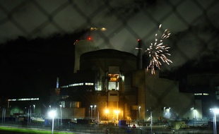 Des militants de Greenpeace se sont introduits a l’intérieur du périmètre de la centrale nucleaire de Cattenom, en Moselle, en octobre 2017.
