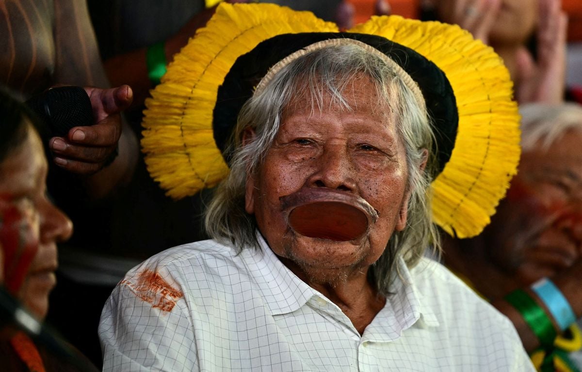 COP30 : « Je vais lui tirer l'oreille »... Le chef Raoni met un gros coup de pression à Lula