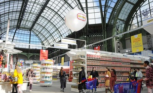Le défilé prêt-à-porter Chanel automne-hiver 2014-2015, à Paris, le 4 mars 2013.