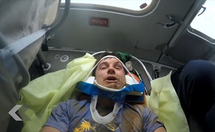 Il a un accident de vélo... sa caméra continue de tout filmer - Le Rewind