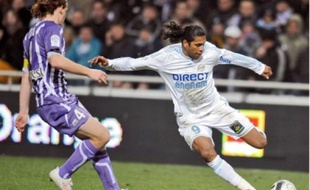 Le Brésilien Brandao (à dr.) a inscrit son quatrième but de la saison contre Toulouse.