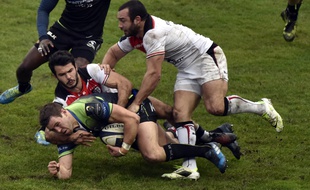 Les Toulousains Arthur Bonneval et Jean-Marc Doussain arrivent en fin de contrat.