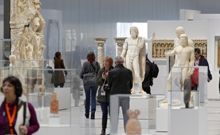 La galerie du temps au musée du Louvre-Lens.