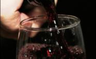 Après avoir souffert pendant des décennies de l'offensive mondiale des "vins du Nouveau Monde", les crus français marquent aujourd'hui des points dans le territoire même de l'un de ses principaux concurrents: l'Australie.
