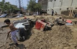 Avec déjà plus de 650 morts, la mousson sème le chaos au Pakistan
