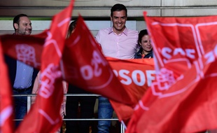 Le Premier ministre espagnol et leader du parti socialiste (PSOE), Pedro Sanchez, a remporté les élections législatives, dimanche 28 avril 2019, sans obtenir la majorité absolue.