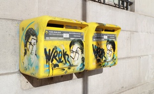 Des boites aux lettres à l'effigie de Simone Veil ont été vandalisées le 11 février dernier dans le XIIIe arrondissement de Paris.