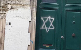 Le tag a été retrouvé sur la porte d'une école à Montpellier