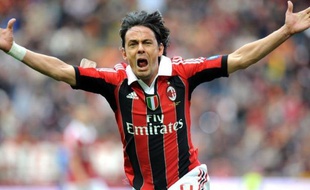 L'inaltérable buteur instinctif Filippo "Pippo" Inzaghi, 38 ans, a joué son 300e et ultime match avec l'AC Milan, et salué le monde du football sur un dernier but, dimanche lors de la 38e et dernière journée de championnat d'Italie contre Novare (2-1).