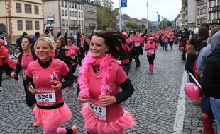 La Strasbourgeoise est une course organisée dans le cadre d'une campagne d'information et de sensibilisation contre le cancer du sein.