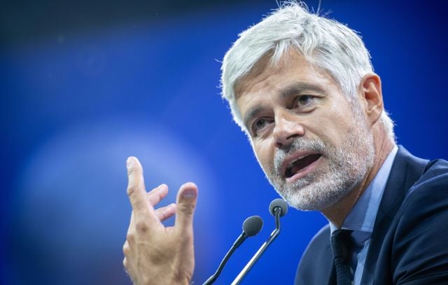 En mars dernier, Laurent Wauquiez était on ne peut plus clair : « Je veux être dans les responsabilités […] et dans notre pays, il y a un poste où se décident les choses, c’est la présidence de la République. » Mis sur le banc après la nomination de Bruno Retailleau à la tête des LR au printemps, il n’a pas dit son dernier mot alors que son rival est en difficulté.