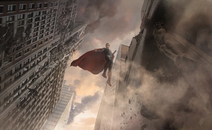 Superman vu par l'artiste Jamie Jones exposé au musée ArtLudique